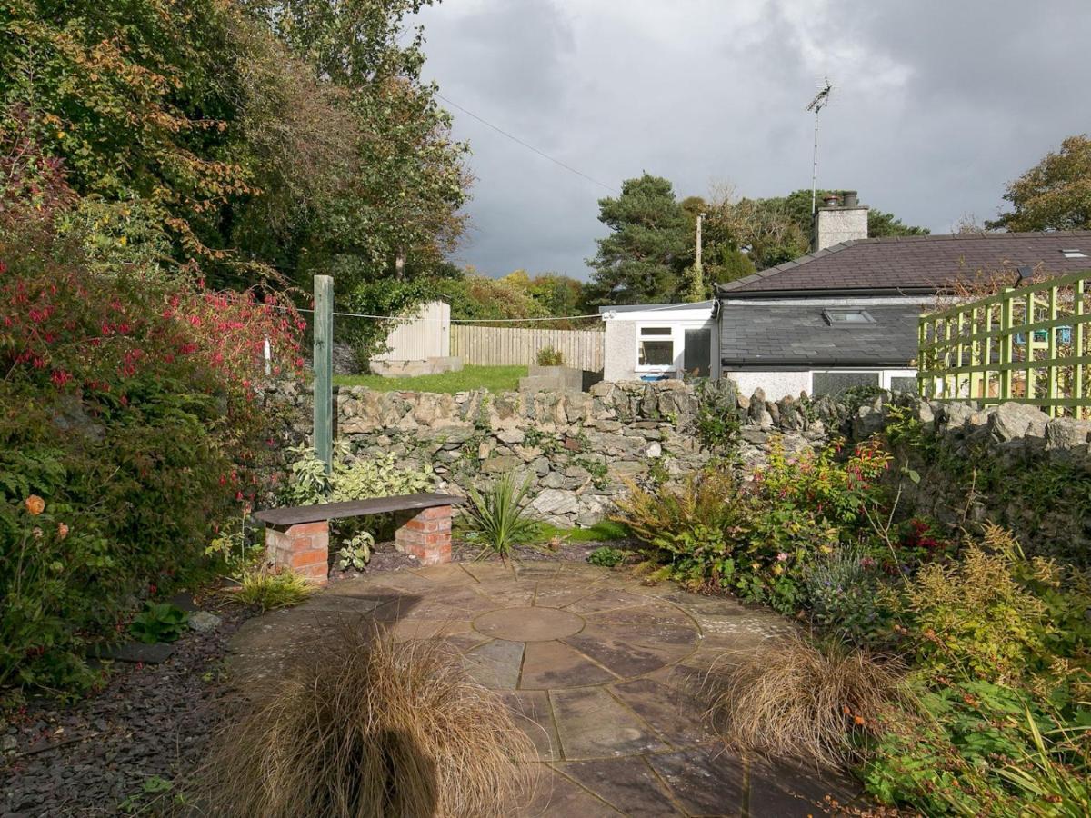 Pass The Keys Comfortable Stone Built Cottage In Menai Bridge Exterior photo